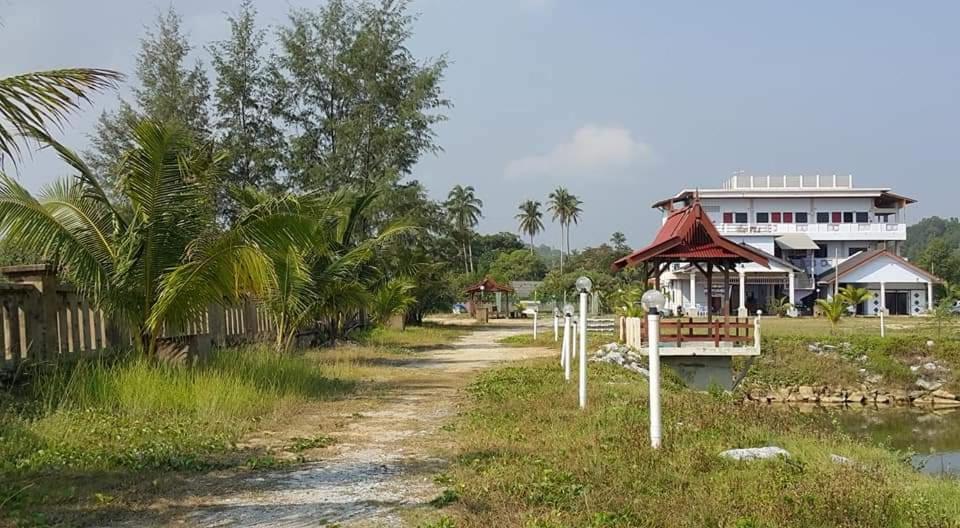 Kanza Beach Inn Marang Extérieur photo