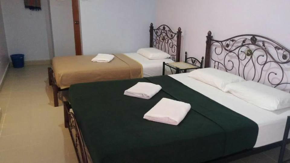 Kanza Beach Inn Marang Extérieur photo