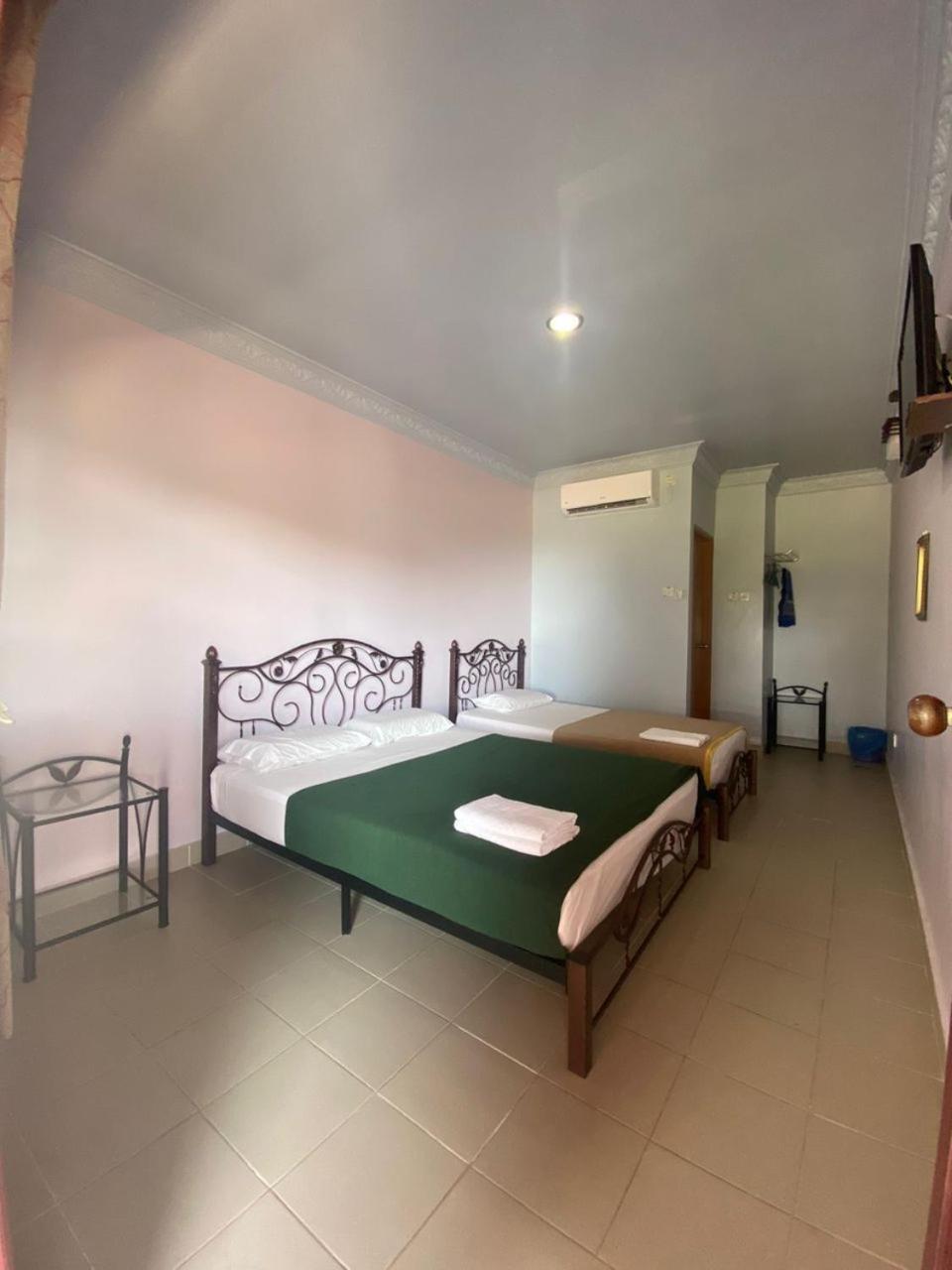 Kanza Beach Inn Marang Extérieur photo